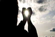 卢森堡射击选手稳定发挥，夺得金牌